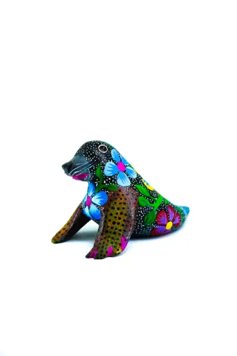 Alebrije Foca con Flores